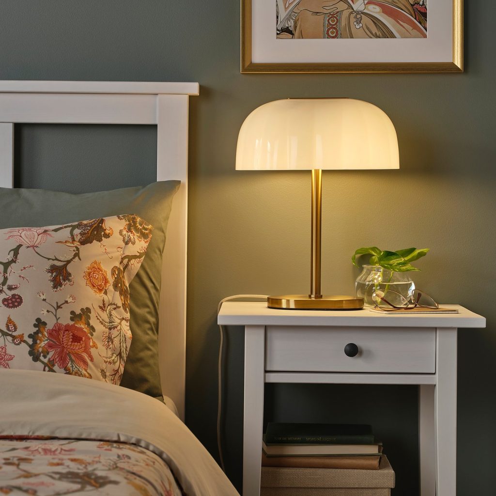 AKTERSPRING lampe de table