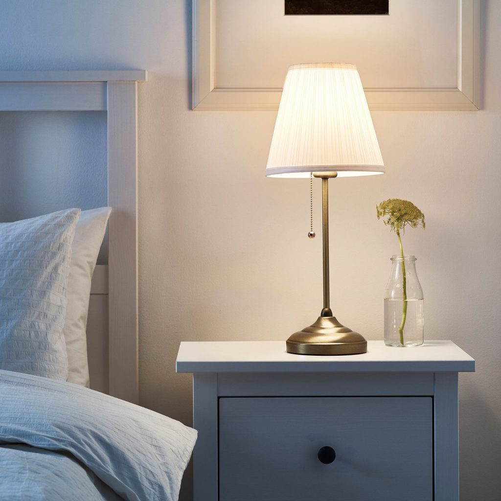 ÅRSTID lampe de table