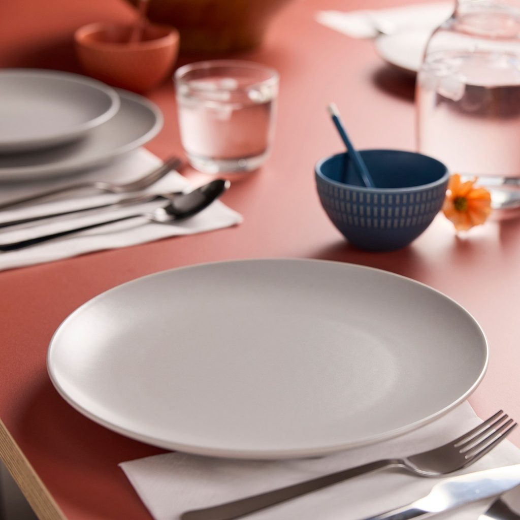 FÄRGKLAR assiette