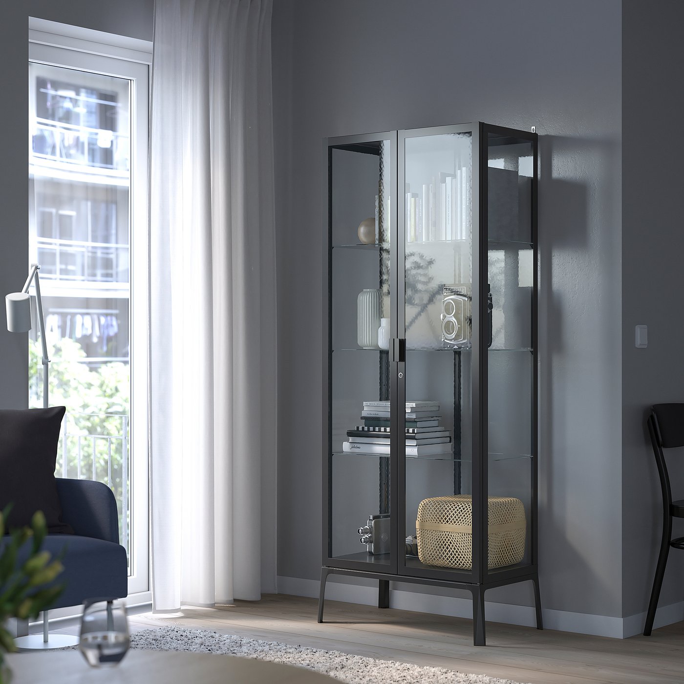 MILSBO vitrine