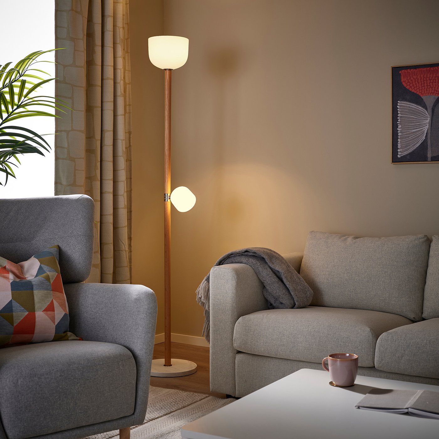 MOSSPLYM lampadaire/liseuse