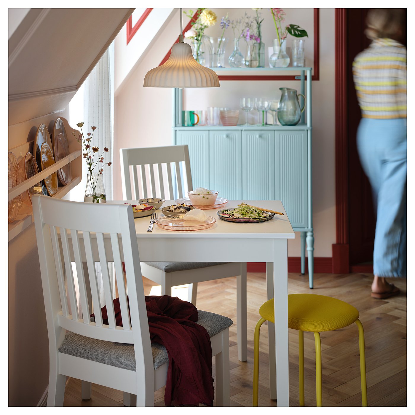 NÄSINGE table