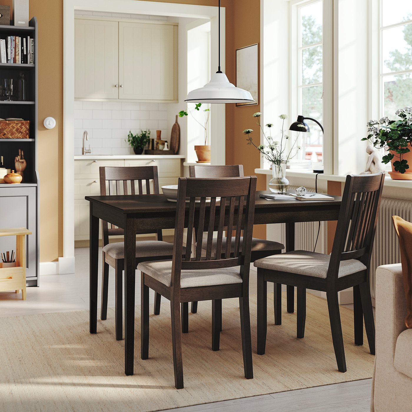 NÄSINGE table