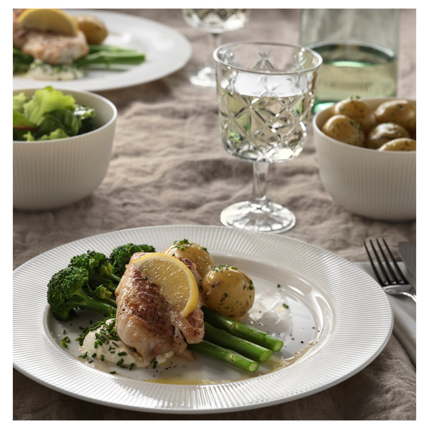 OFANTLIGT assiette