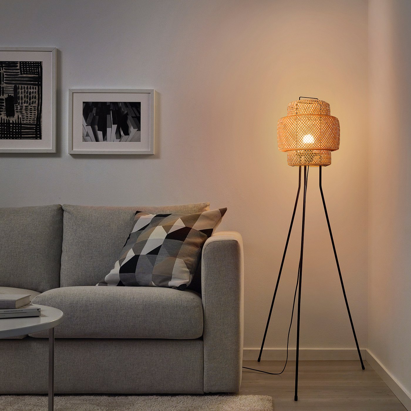 SINNERLIG lampadaire