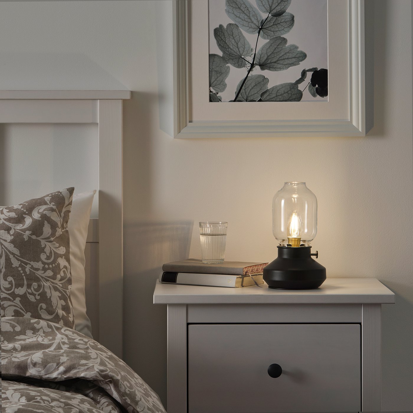 TÄRNABY lampe de table