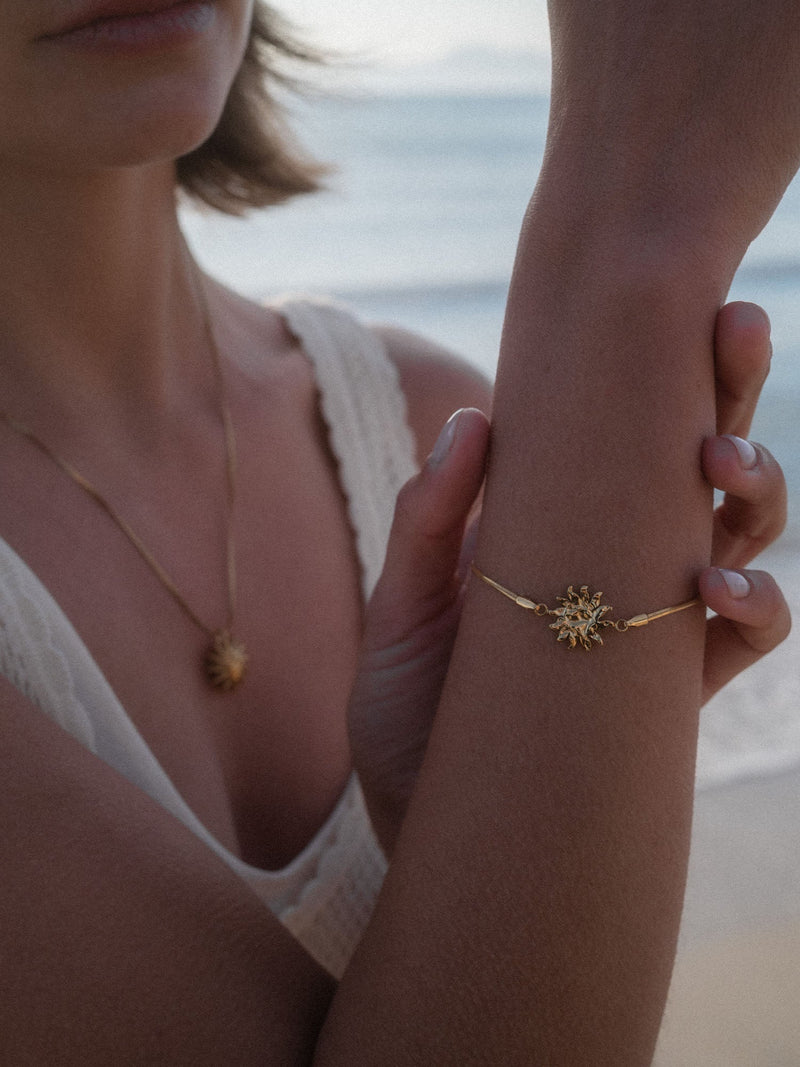 Iconic Sun Armband