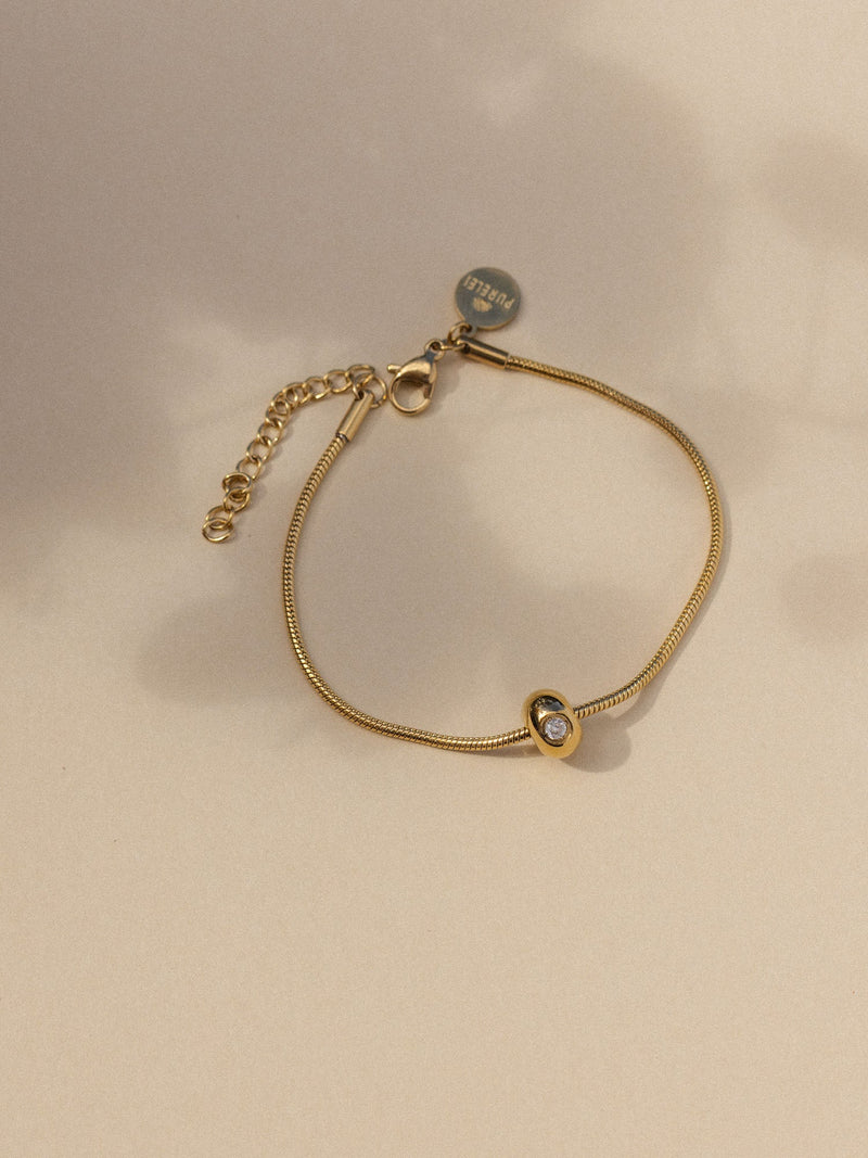 Embrace Beauty Armband