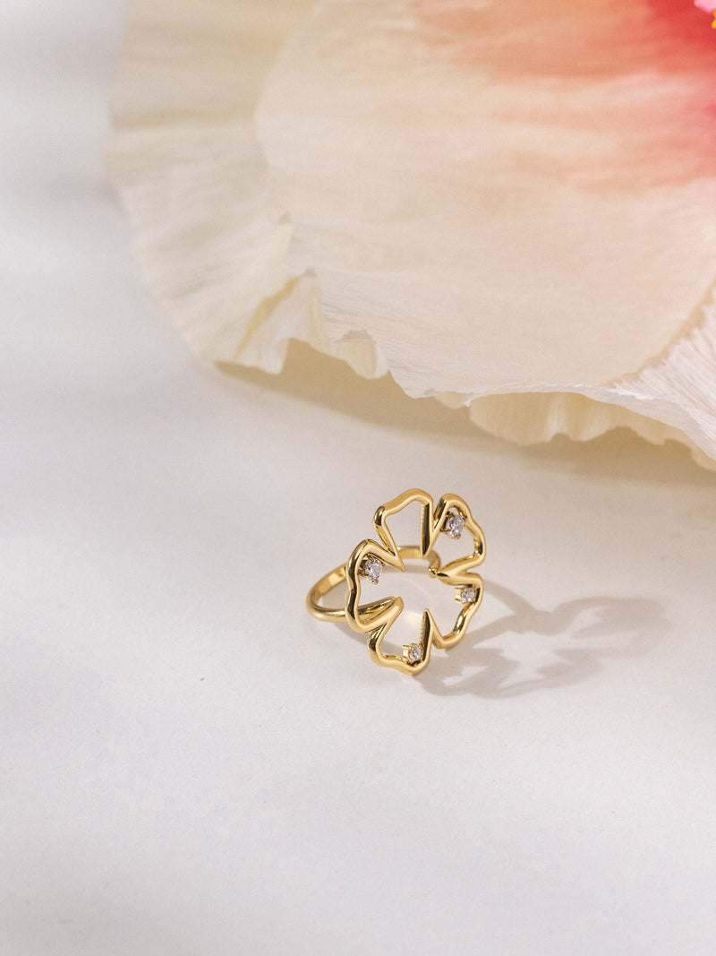 Mahina Club Hibiscus Ring