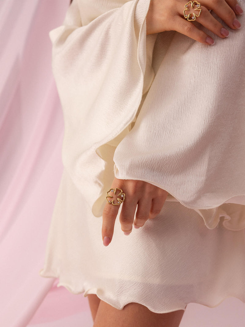 Mahina Club Hibiscus Ring