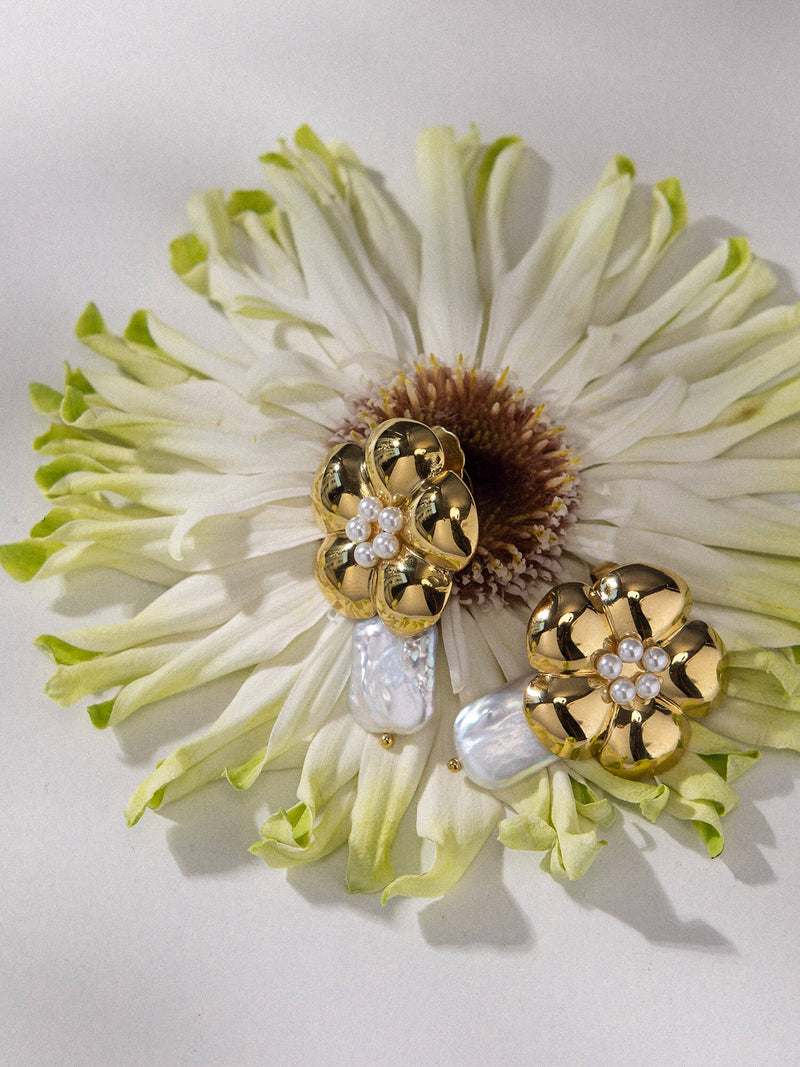 Floral Pearly Ohrringe