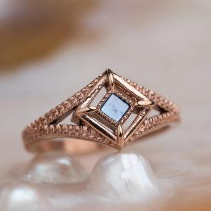 Awakening Ring (Perlmutt/Rosé)