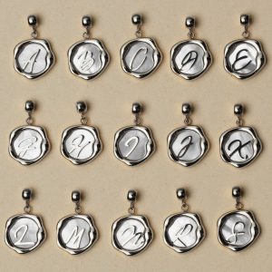 Buchstaben-Charm A-Z (Perlmutt/Silber)
